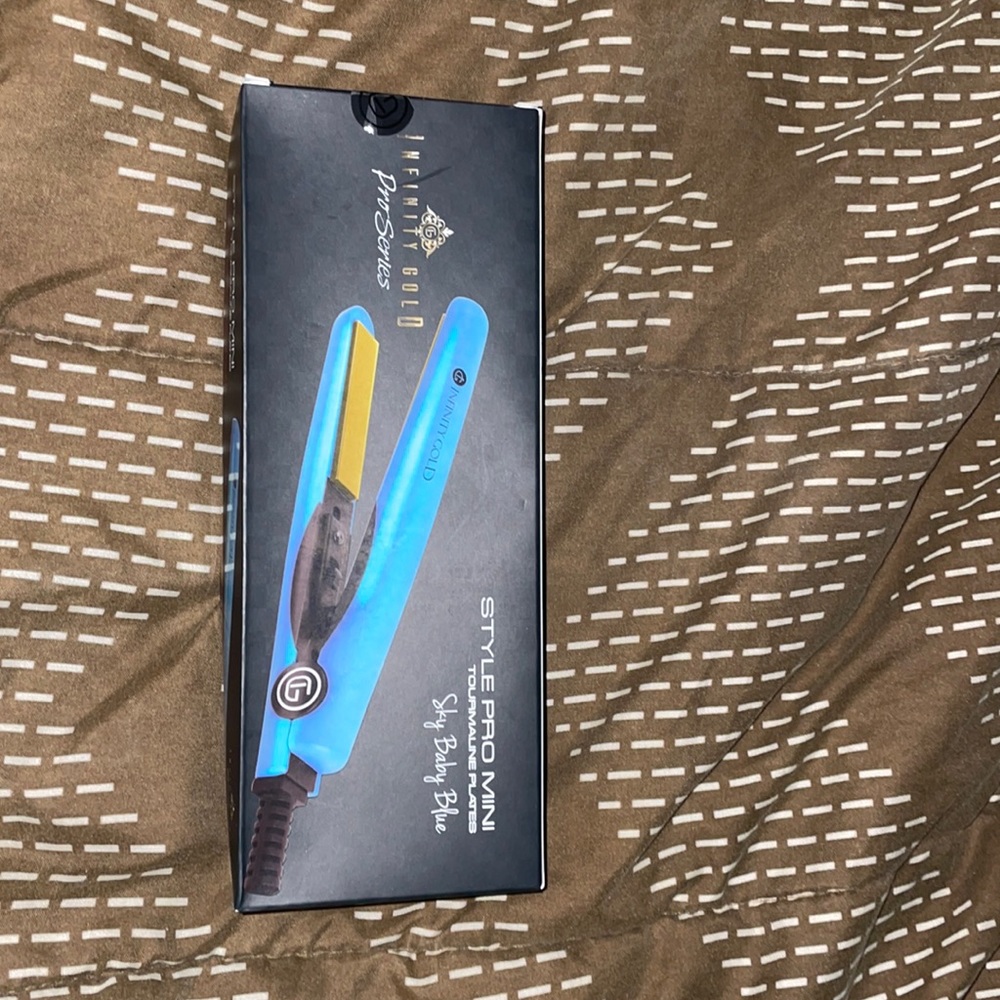 Infinity Gold Pro Series Ceramic Straightening Flat Iron